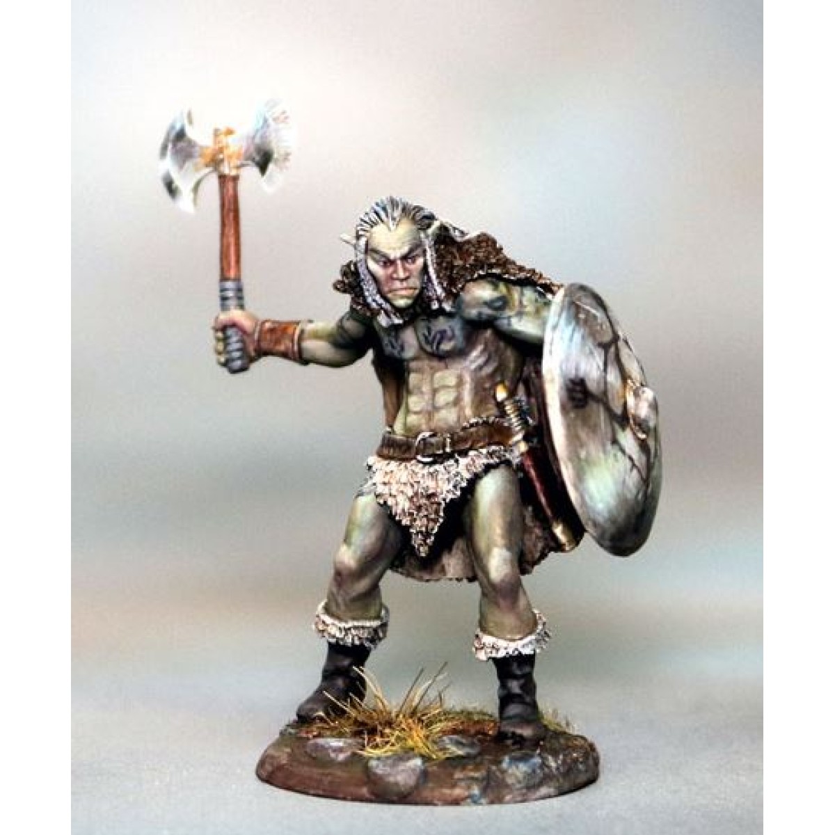 Dark Sword Miniatures Visions In Fantasy Male Half Orc Warrior W